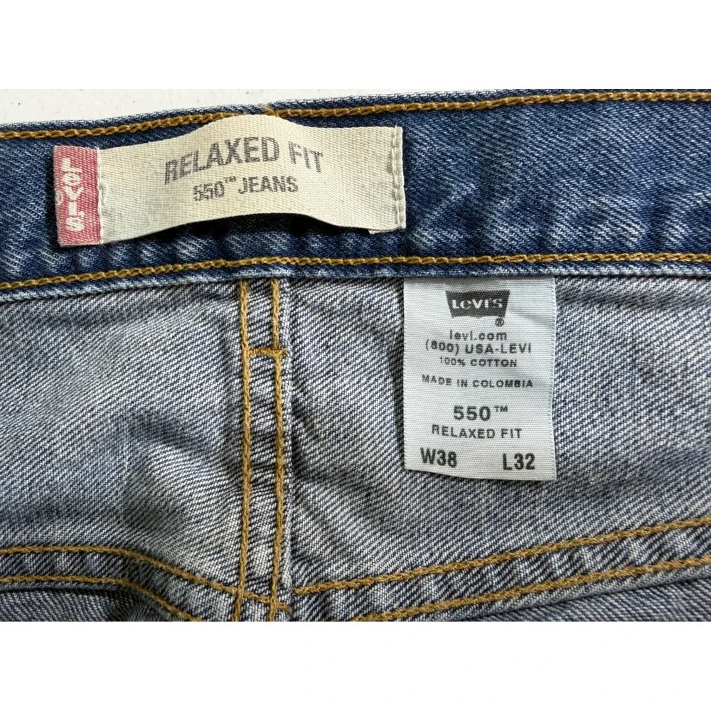Levis 550 Relaxed Jeans 38x32 (36x31) Medium Wash Tapered Rigid Vintage 2004 Y2K